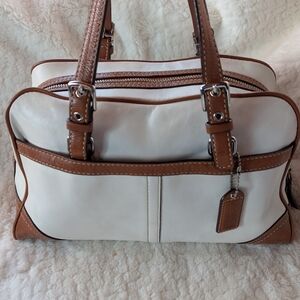 Vintage 2007 Coach Hamptons satchel handbag made of white leather
